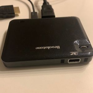 Brookstone mini projector 📽